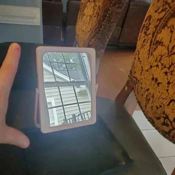 Mary Kay make up mirror - Picture 5 of 7